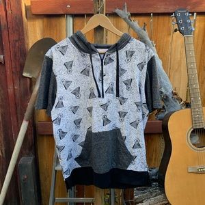 Illuminati pyramid short sleeve zipper hoodie